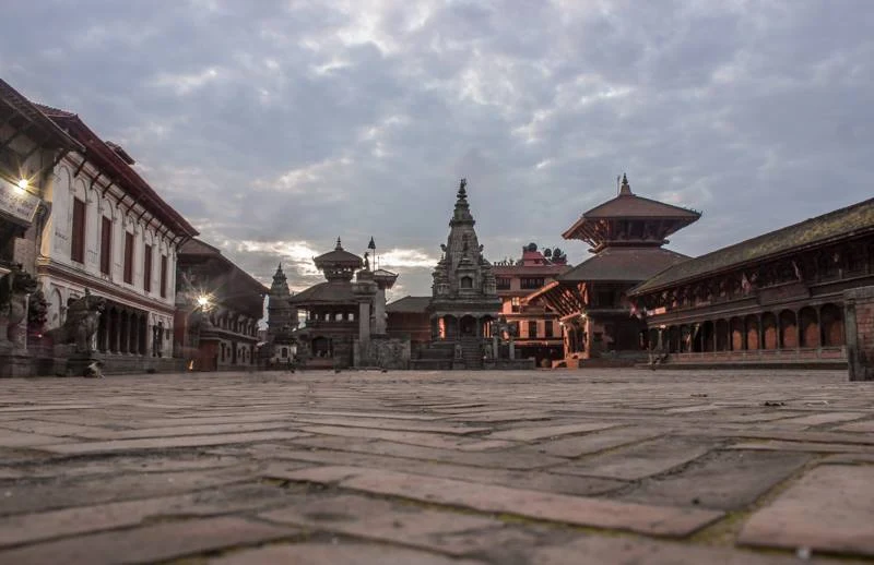 Templo Nyatapola de cinco niveles en la plaza Taumadhi de Bhaktapur.