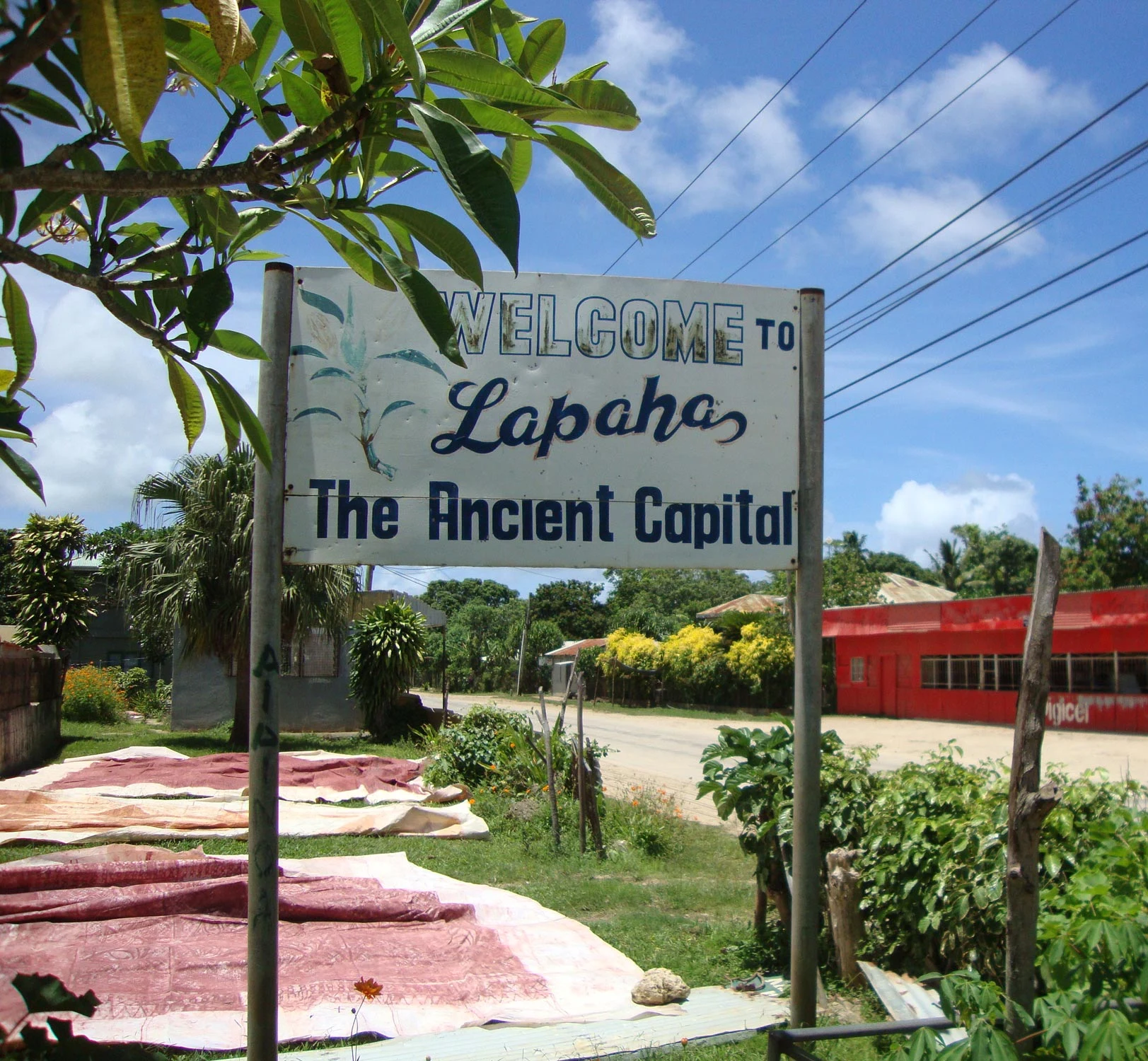 Tumba real escalonada o langi en Lapaha, Muʻa.