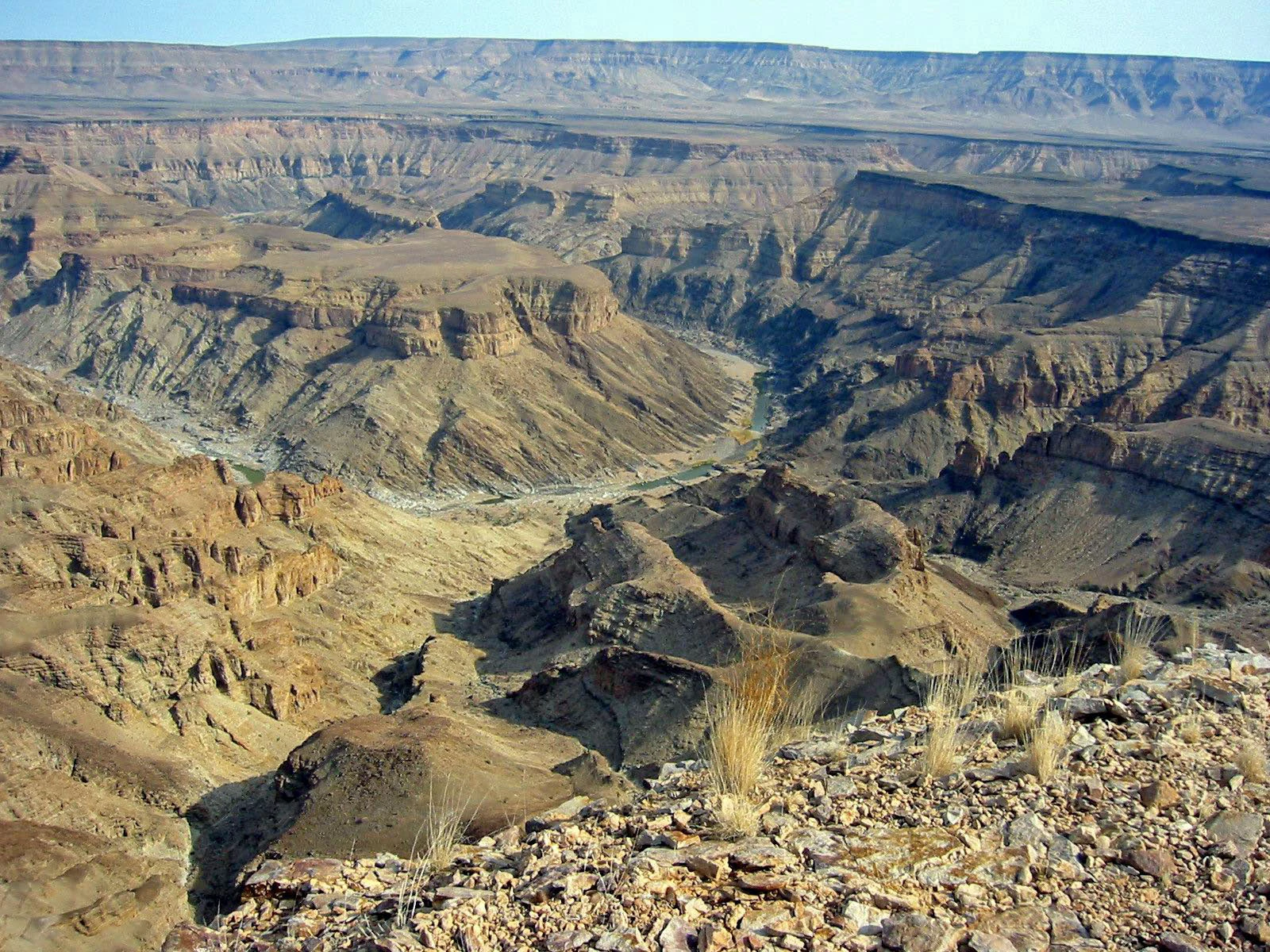 Tramo pedregoso de la ruta de senderismo en Fish River Canyon.