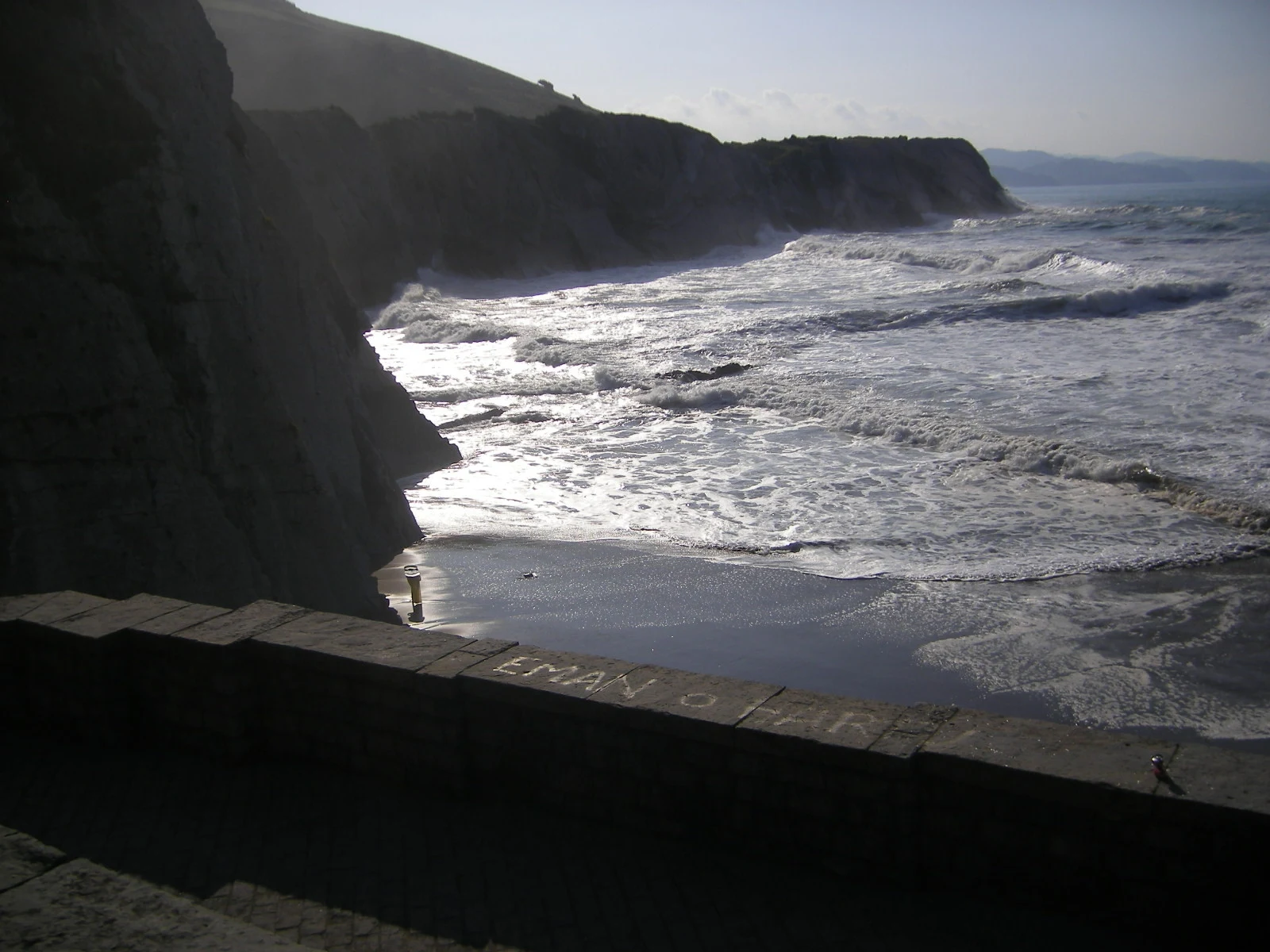 Sendero costero cerca de la ermita de San Telmo en Zumaia.