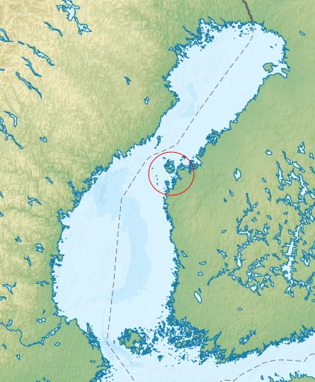 Morrenas paralelas de De Geer junto al mar somero del archipiélago de Kvarken.