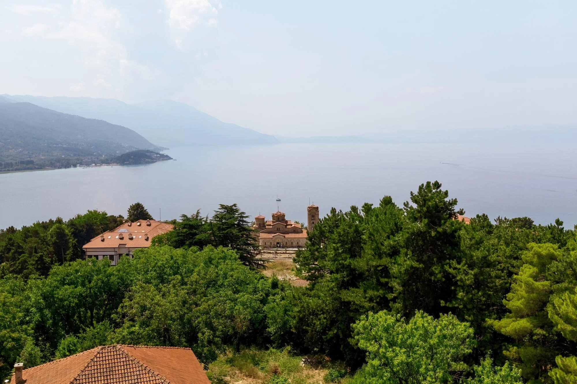 Del casco histórico de Ohrid al humedal y las montañas de Galičica