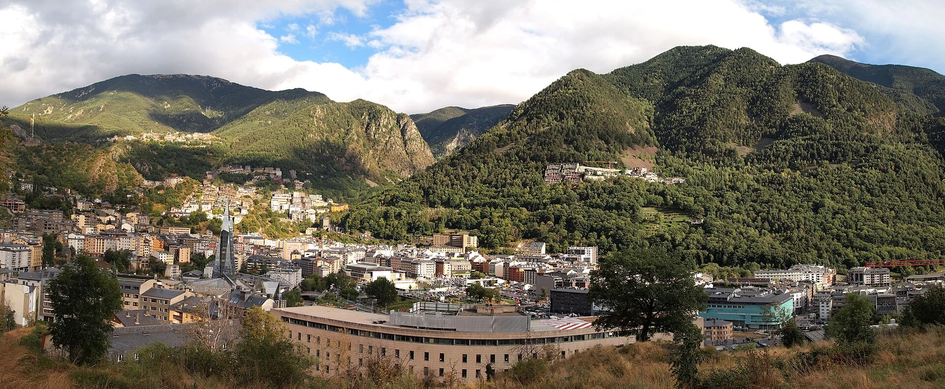 Rótulo urbano que identifica Andorra la Vella