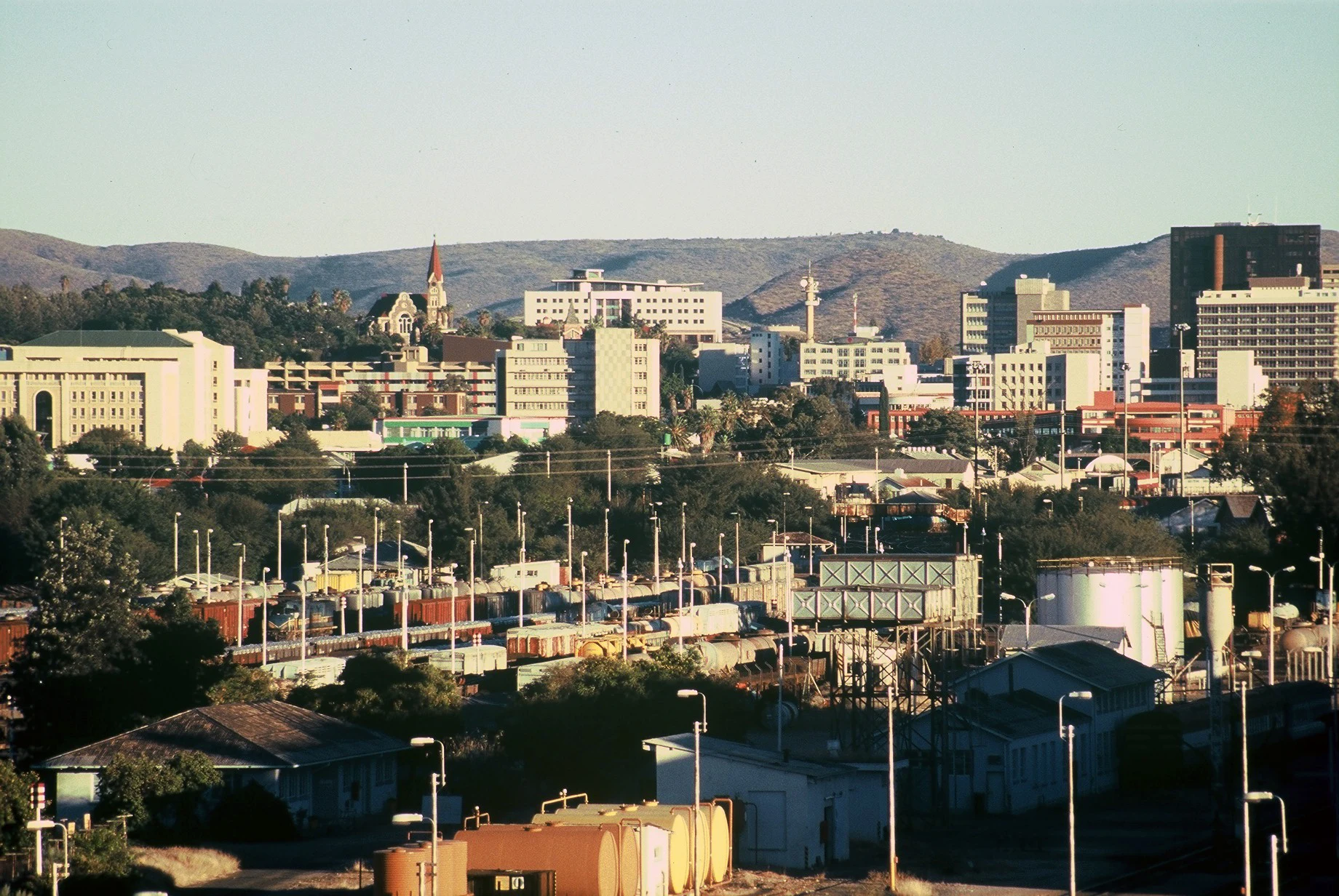 Vista urbana de Windhoek, capital de Namibia