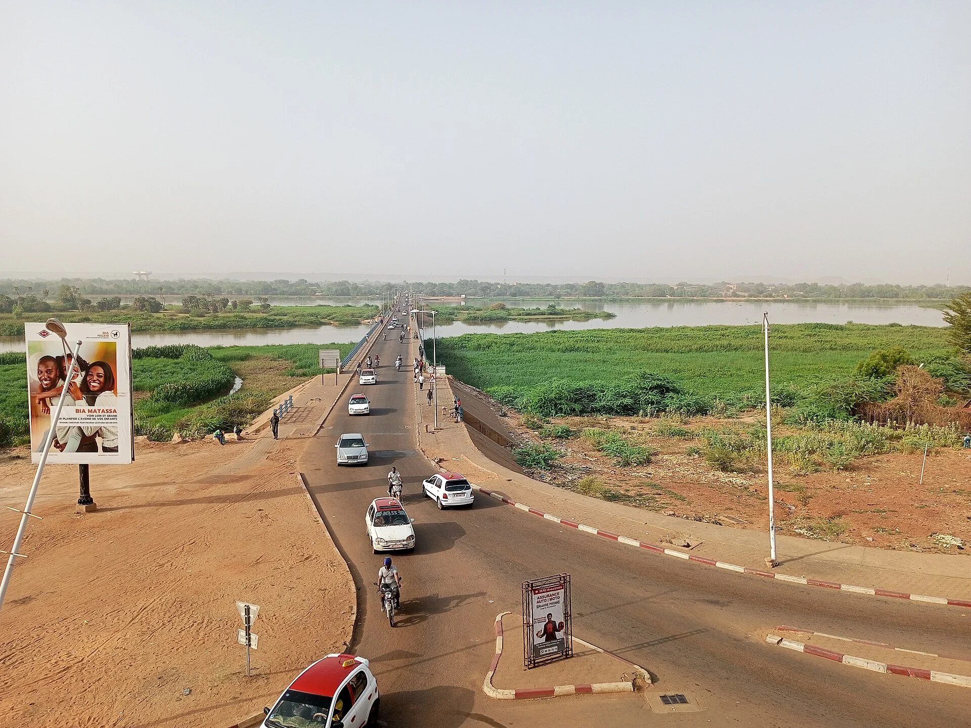 Contexto aeroportuario genérico; no confirma vuelos actuales en Niamey.