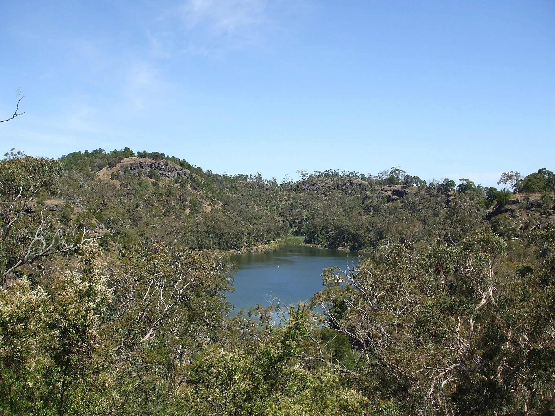 Lake Surprise, lago de cráter en el Parque Nacional Budj Bim.