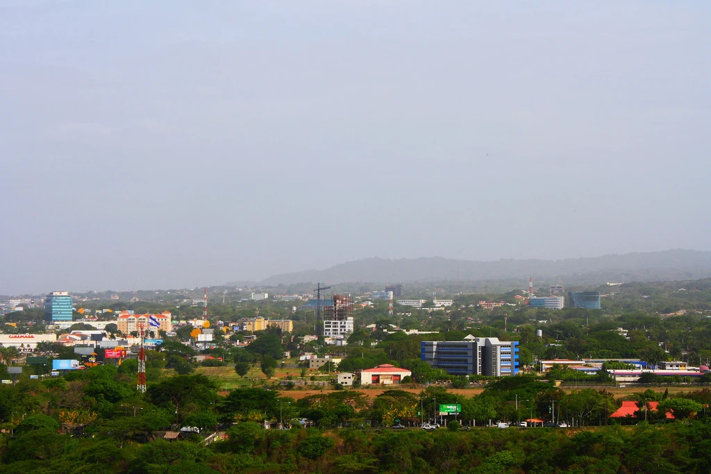 Vista urbana identificable de Managua, capital de Nicaragua.
