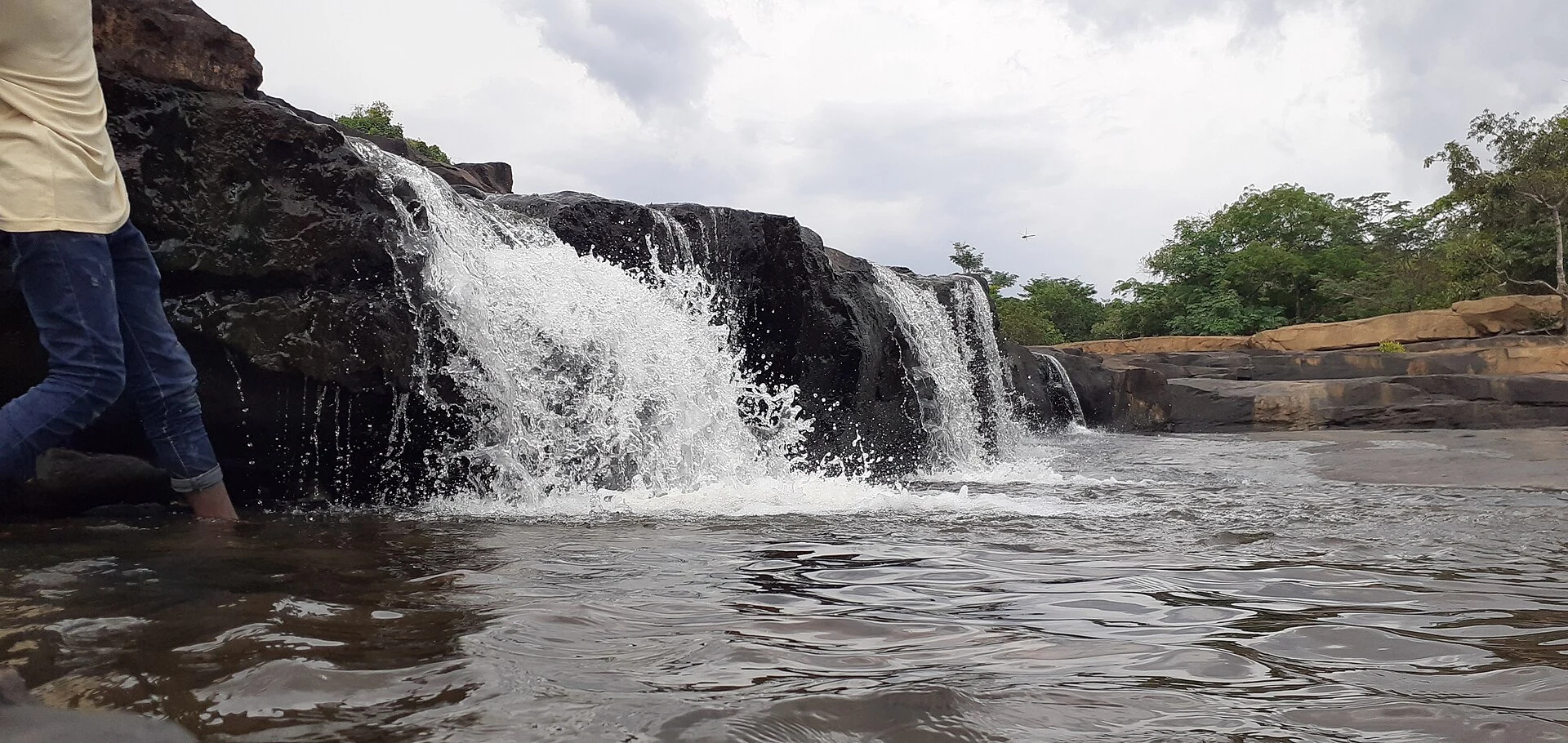 Kambadaga Falls