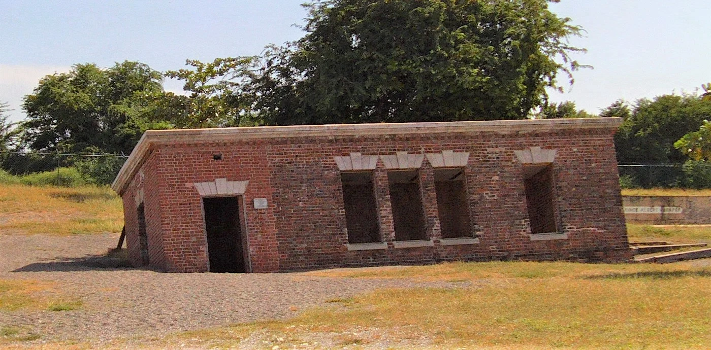 Giddy House