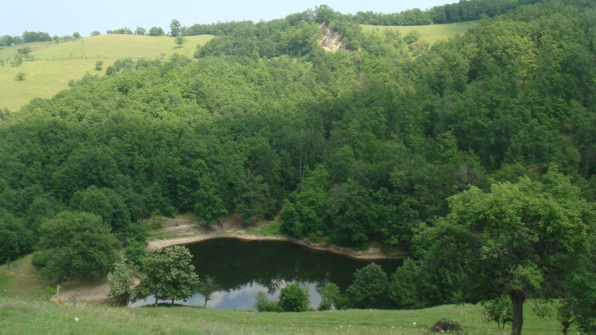 Zlatno jezero