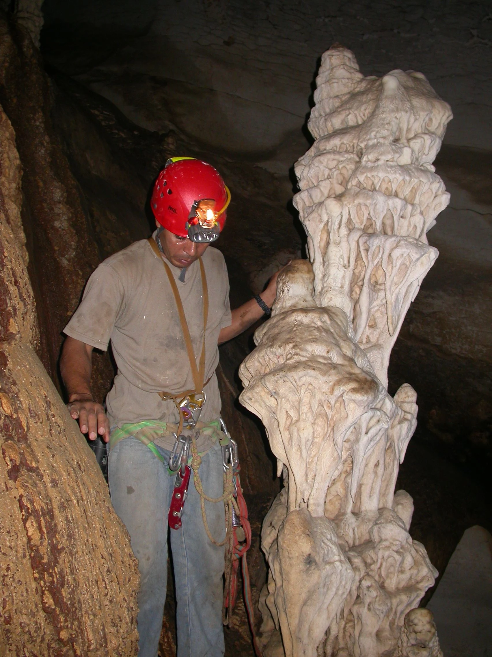 Cuevas del Pomier