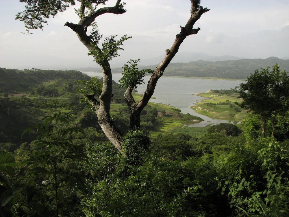 Lake Suchitlán